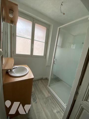 L'AIGLE centre ville - IMMEUBLE LOCATIF - 4 appartements