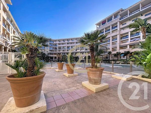 Appartement F2 à vendre  2 pièces - 28 m 2   CANNES LA BOCCA  - 06