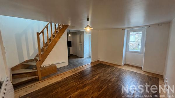 À louer ? Maison de ville avec 2 chambres au centre de Pluvigner, 53.32 m2