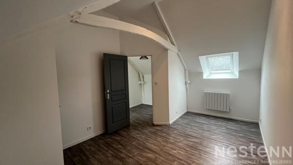 À louer ? Maison de ville avec 2 chambres au centre de Pluvigner, 53.32 m2