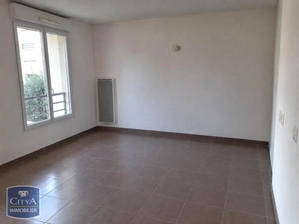 Appartement à louer 1 pièce 32.87m² La Seyne-sur-Mer (83500)