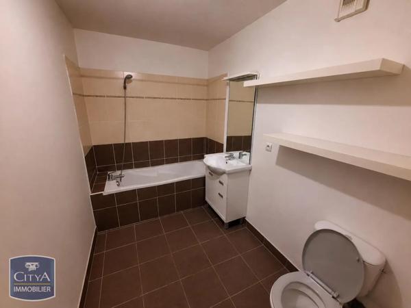 Appartement à louer 1 pièce 32.87m² La Seyne-sur-Mer (83500)
