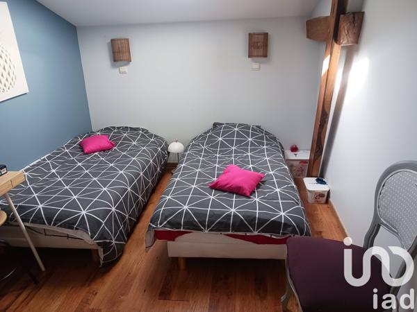 Maison à vendre 11 pièces 204 m² Gençay