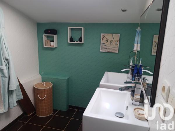 Maison à vendre 11 pièces 204 m² Gençay