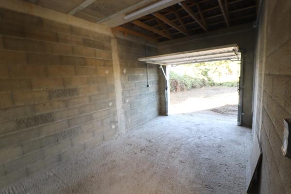 Maison individuelle avec 3 chambres, garage, terrasse et jardin