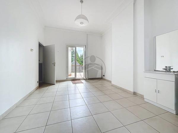 Vente Bureau 7 pièces 145 m2 à Saint-Quentin