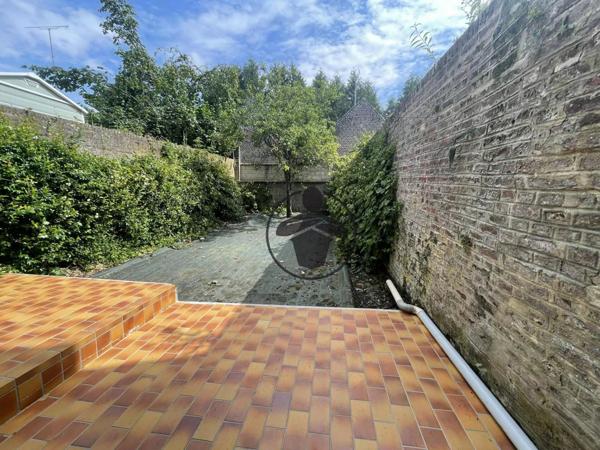 Vente Bureau 7 pièces 145 m2 à Saint-Quentin