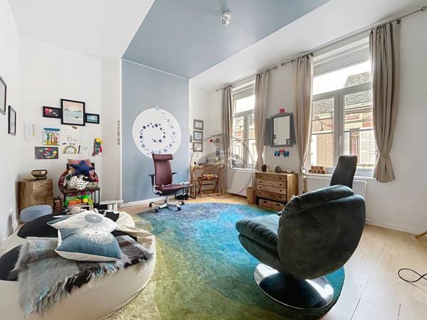 Vente Bureau 7 pièces 145 m2 à Saint-Quentin