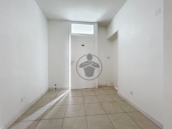 Vente Bureau 7 pièces 145 m2 à Saint-Quentin