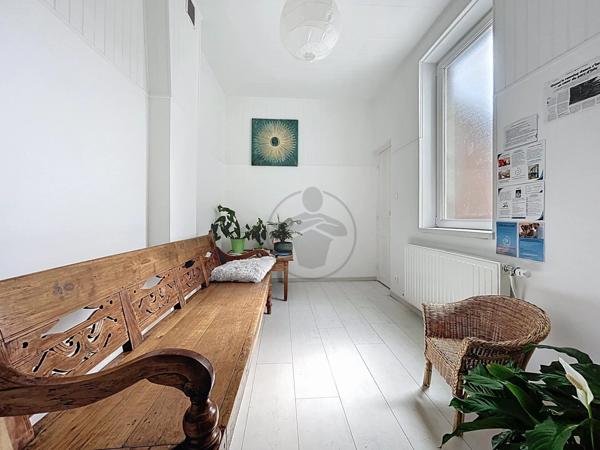 Vente Bureau 7 pièces 145 m2 à Saint-Quentin