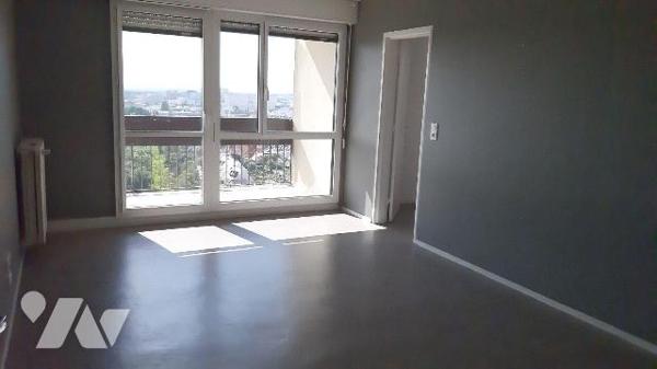 A vendre RENNES, appartement Type 3, Quartier Bréquigny, 69.07 m² habitables, 18éme et dernier ...