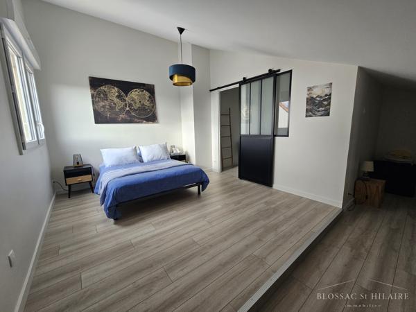 POITIERS FAC / CAMPUS Appartement de type 2, 62 m² avec balcon et ascenseur.