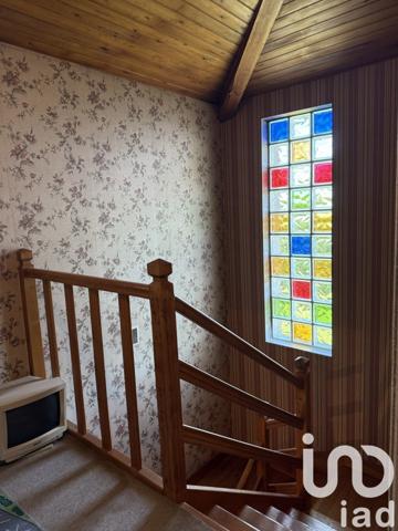 Maison 9 pièces de 225 m² à Saint-Hilaire-la-Palud (79210)