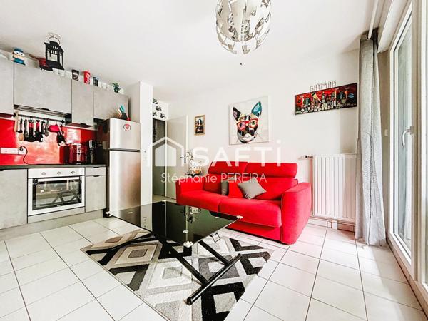 Appartement 2 pièces proche RER A avec terrasse
