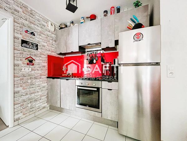 Appartement 2 pièces proche RER A avec terrasse
