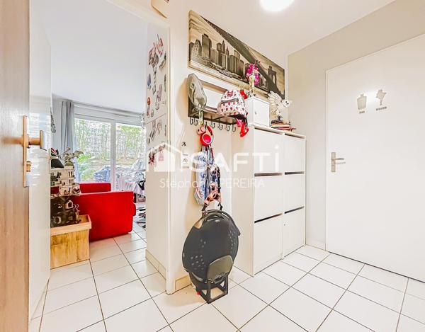 Appartement 2 pièces proche RER A avec terrasse