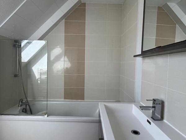 T2 DUPLEX MEUBLE (36m2) + Parking - Louée - Bail commercial