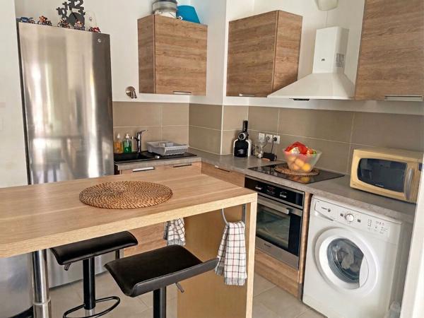 Appartement de type 2 en rez de jardin a Châteauneuf les Martigues