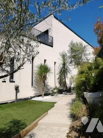 ROUEN - DESCROIZILLES : maison d'architecte (251 m² - 7 chbres possibles)