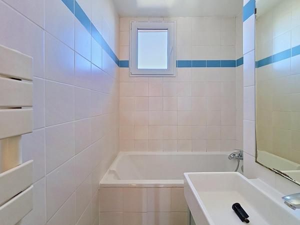 Appartement 3 chambres + bureau ou dressing