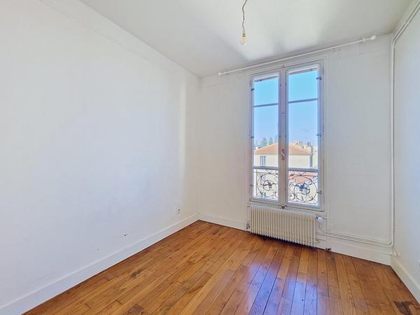 Appartement 3 chambres + bureau ou dressing