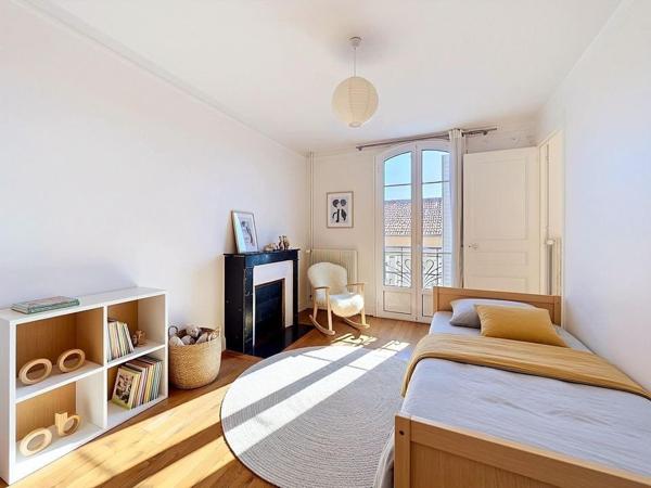 Appartement 3 chambres + bureau ou dressing