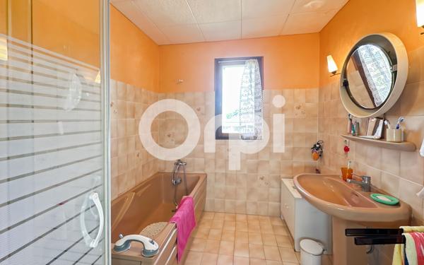 Maison à vendre    5 pièces •  Saint-Alban-Auriolles