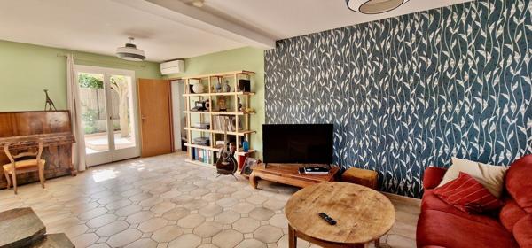 AGDE - Villa d'exception au Puits de So avec piscine et garage