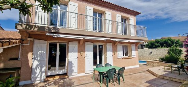 AGDE - Villa d'exception au Puits de So avec piscine et garage