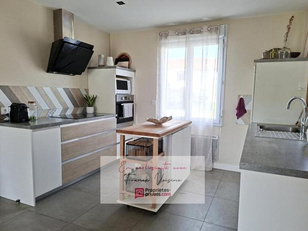 A VENDRE en Exclusivité aux Herbiers, maison de 75 m2 avec 3 chambres sur une parcelle de 377 m2