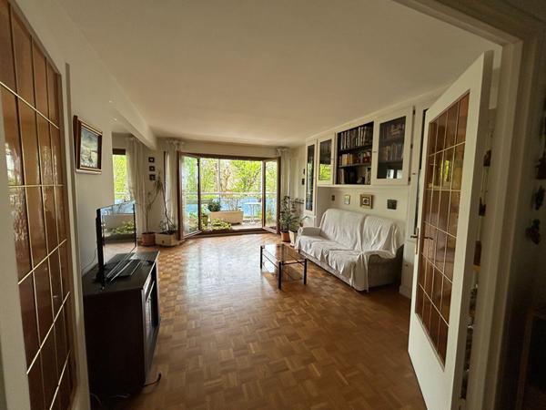 APPARTEMENT/TERRASSE