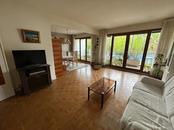 APPARTEMENT/TERRASSE