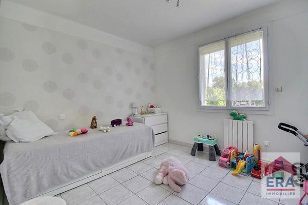 Maison Entraigues Sur La Sorgue - 4 pièces - 111m² - Jardin - Garage