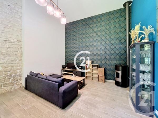 Maison à vendre  5 pièces - 129 m 2   MERPINS  - 16
