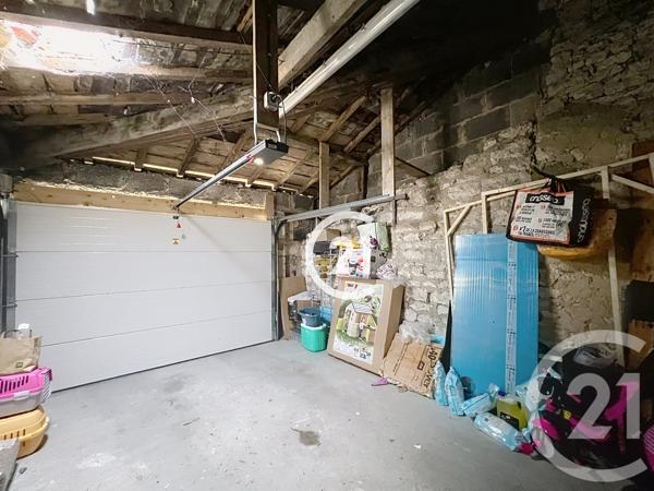 Maison à vendre  5 pièces - 129 m 2   MERPINS  - 16