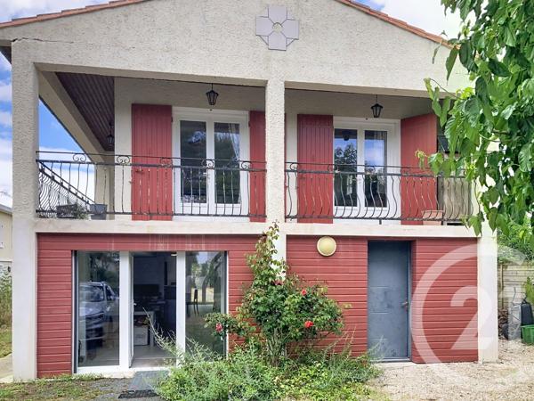 Maison à vendre  5 pièces - 167 m 2   ECHILLAIS  - 17