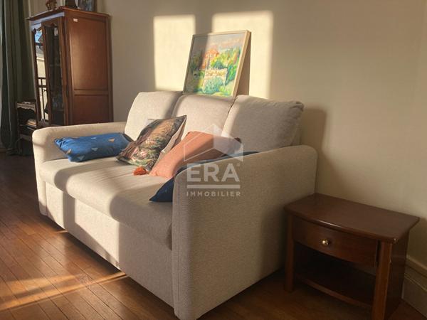 APPARTEMENT T3 MEUBLE A LOUER EN COURTE DUREE - A BLOIS - BELLES PRESTATIONS, COEUR DE VILLE, VUE SUR LA LOIRE