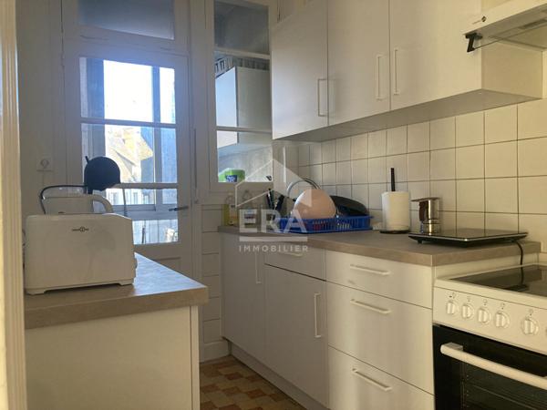 APPARTEMENT T3 MEUBLE A LOUER EN COURTE DUREE - A BLOIS - BELLES PRESTATIONS, COEUR DE VILLE, VUE SUR LA LOIRE