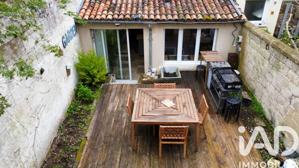 Maison à vendre 6 pièces 196 m² Châteauneuf-sur-Charente