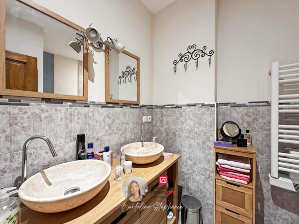 Maison La Motte 4 pièces 180 m2  2000 m2 Terrain