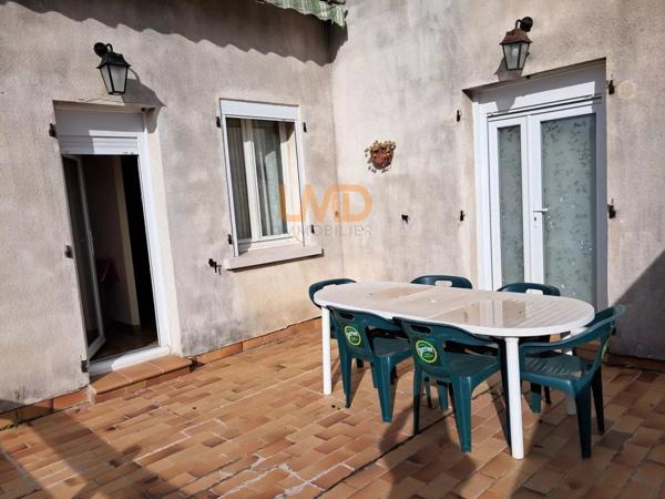 A saisir! Maison spacieuse avec locaux professionnels.