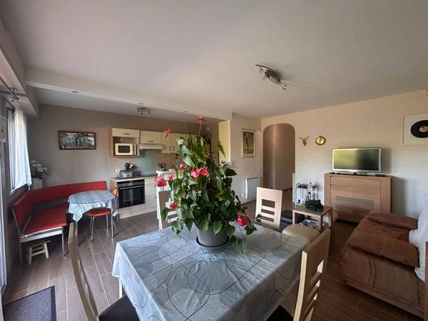 APPARTEMENT à VAUX SUR MER
