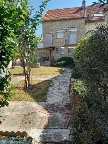 Maison à vendre à Fismes dans la Marne (51170), ref : 02040-203