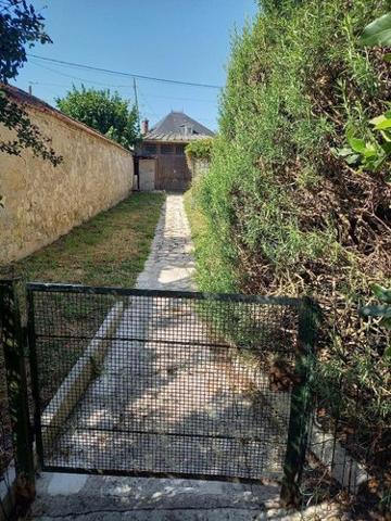 Maison à vendre à Fismes dans la Marne (51170), ref : 02040-203