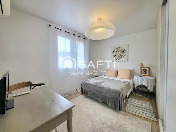 CAVALAIRE-SUR-MER – BEL  APPARTEMENT T3 DE 59M2 RÉNOVÉ AVEC TERRASSE & GARAGE FERME- PROCHE PLAGE PORT COMMERCES- QUARTIER RESIDENTIEL