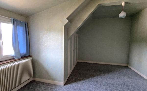 Maison à vendre    6 pièces •  Cerdon