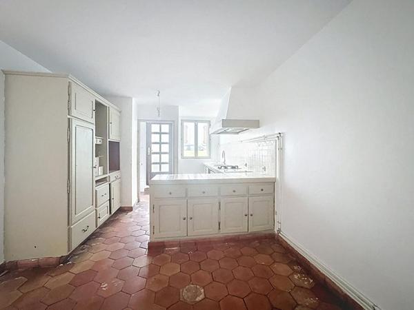 130m2,  4 chambres,  plein Sud,  gare, Ecoles commerces tout à pied