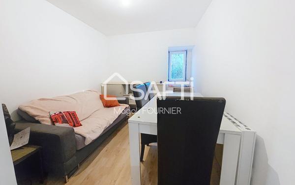 Grand corps de ferme en campagne à finir de renover