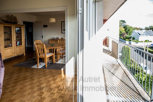 Pascal Autret BREST ABERS IMMOBILIER vous présente cet appartement de 81m² avec garage situé à Kerbonne Brest