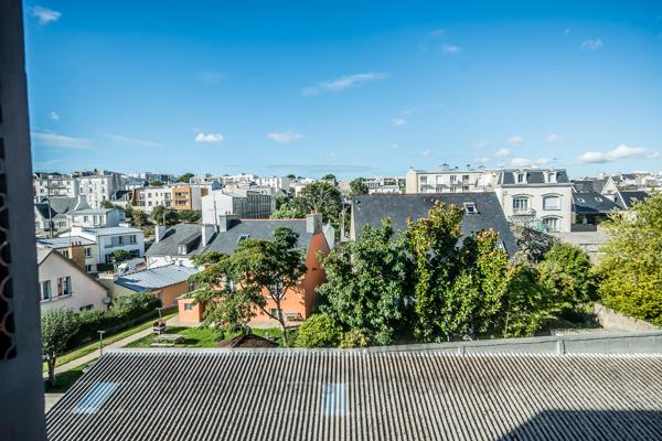 Pascal Autret BREST ABERS IMMOBILIER vous présente cet appartement de 81m² avec garage situé à Kerbonne Brest